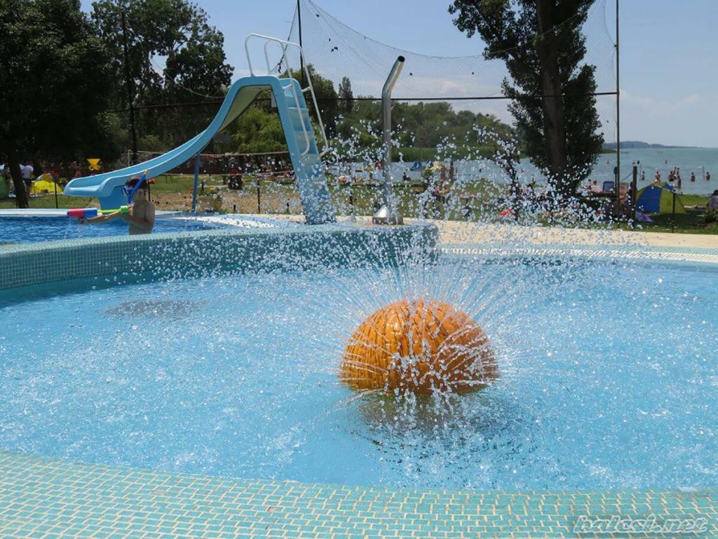 Viragos Apartman Balatonszárszó מראה חיצוני תמונה
